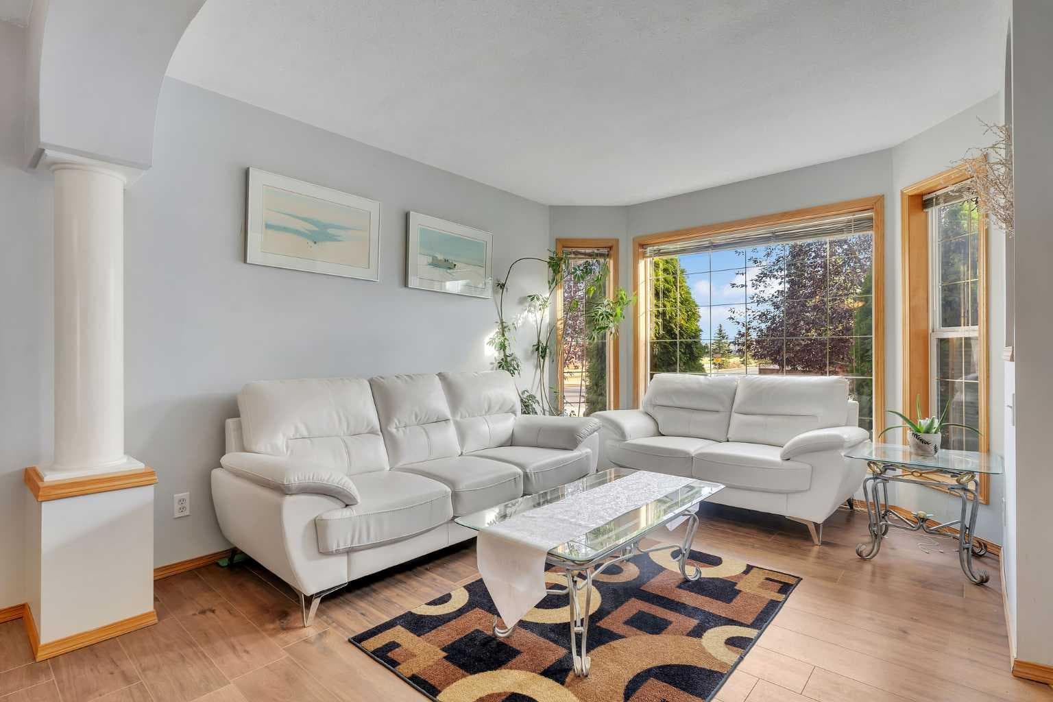 185 West Lakeview Drive 