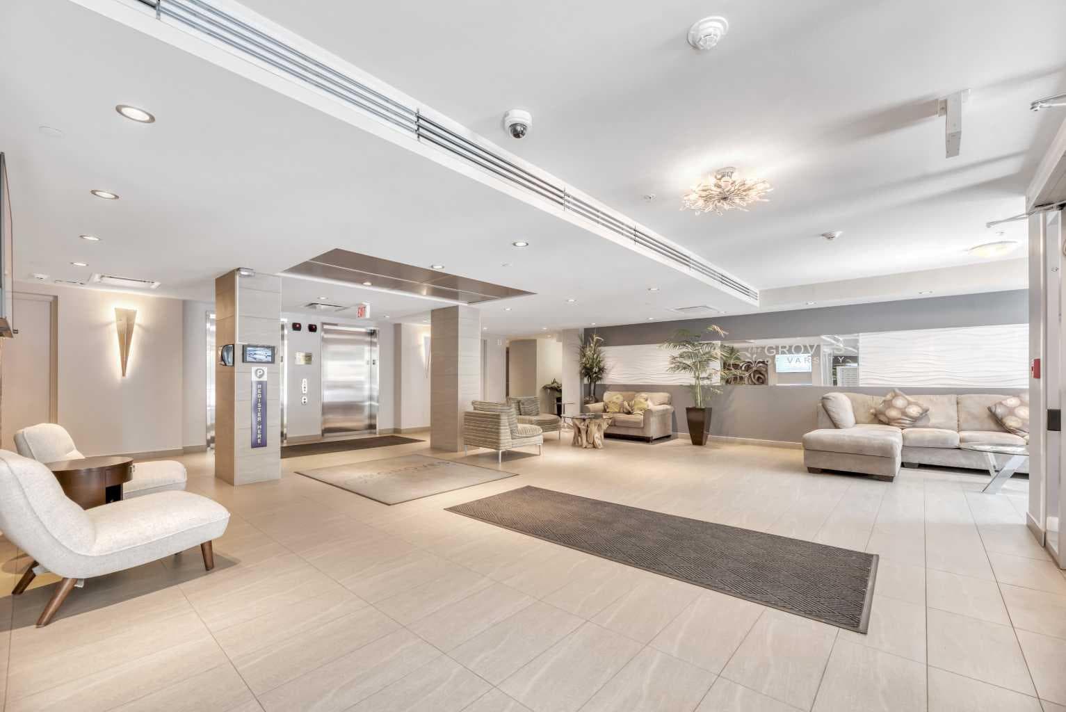 1103, 16 Varsity Estates Circle NW