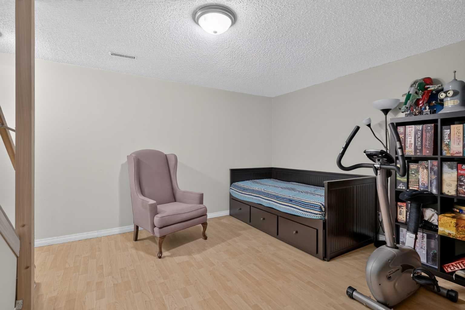 137, 999 Canyon Meadows Drive SW