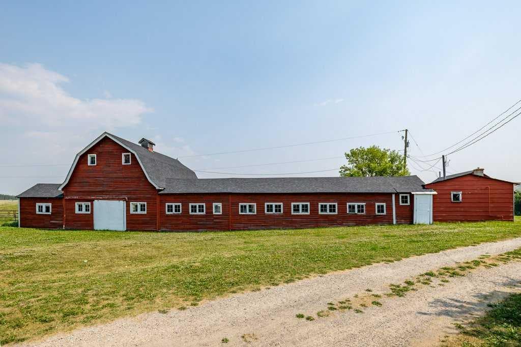 261126 Range Road 33  