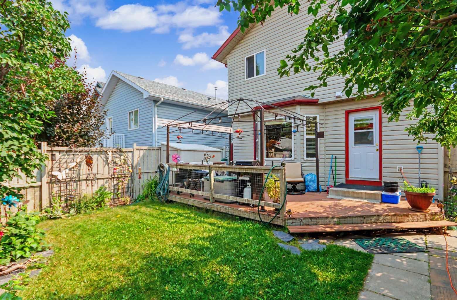 311 Erin Circle SE