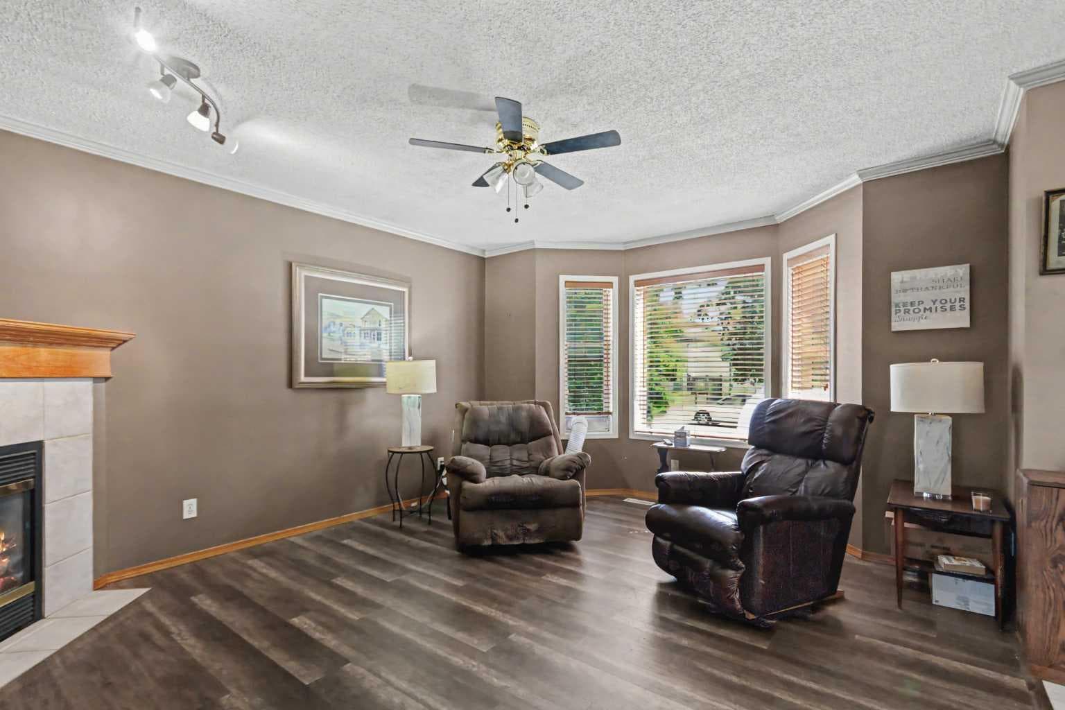 311 Erin Circle SE