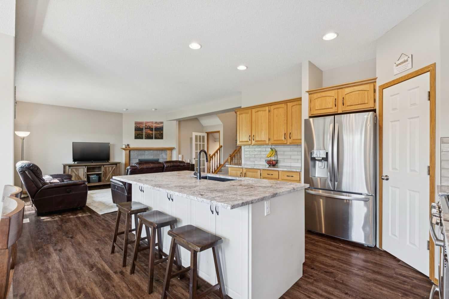 16 Henderson Bay NE