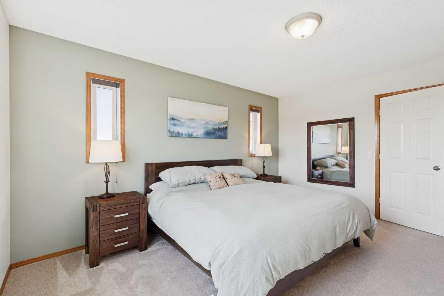 16 Henderson Bay NE