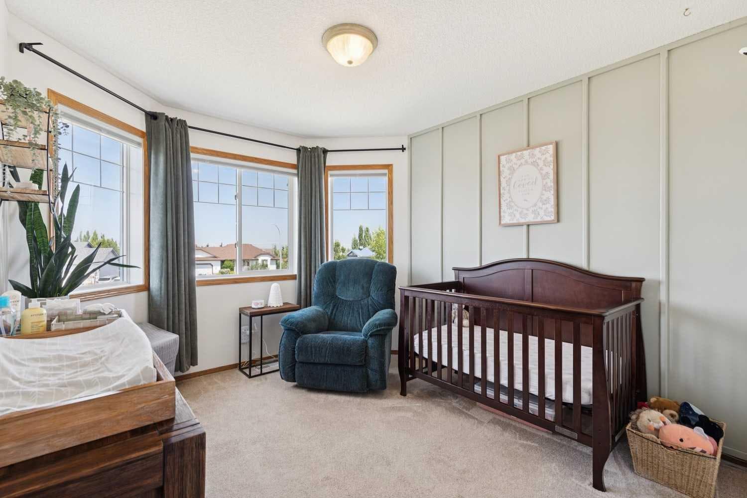 16 Henderson Bay NE