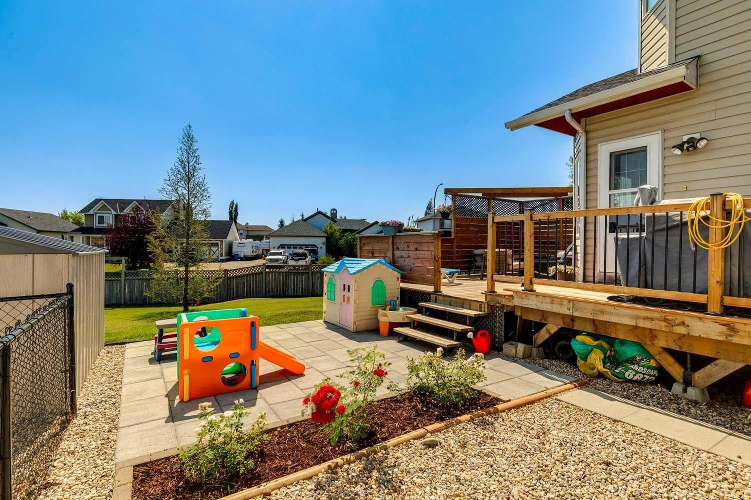 16 Henderson Bay NE