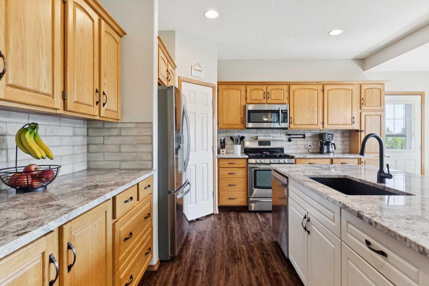 16 Henderson Bay NE