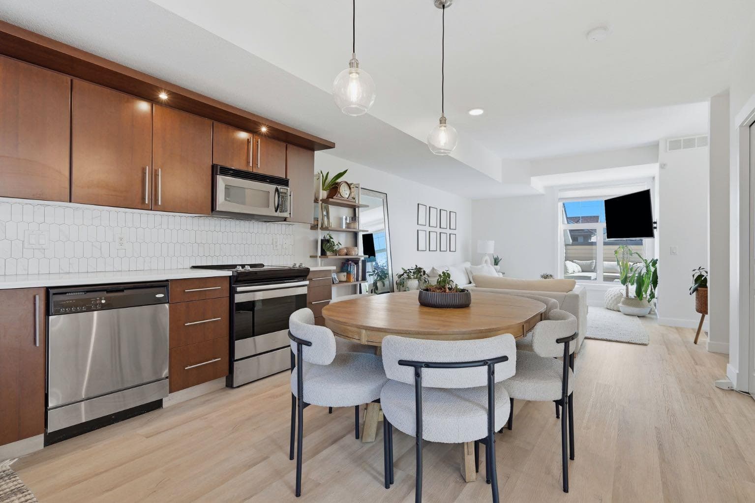 128 West Springs Road SW