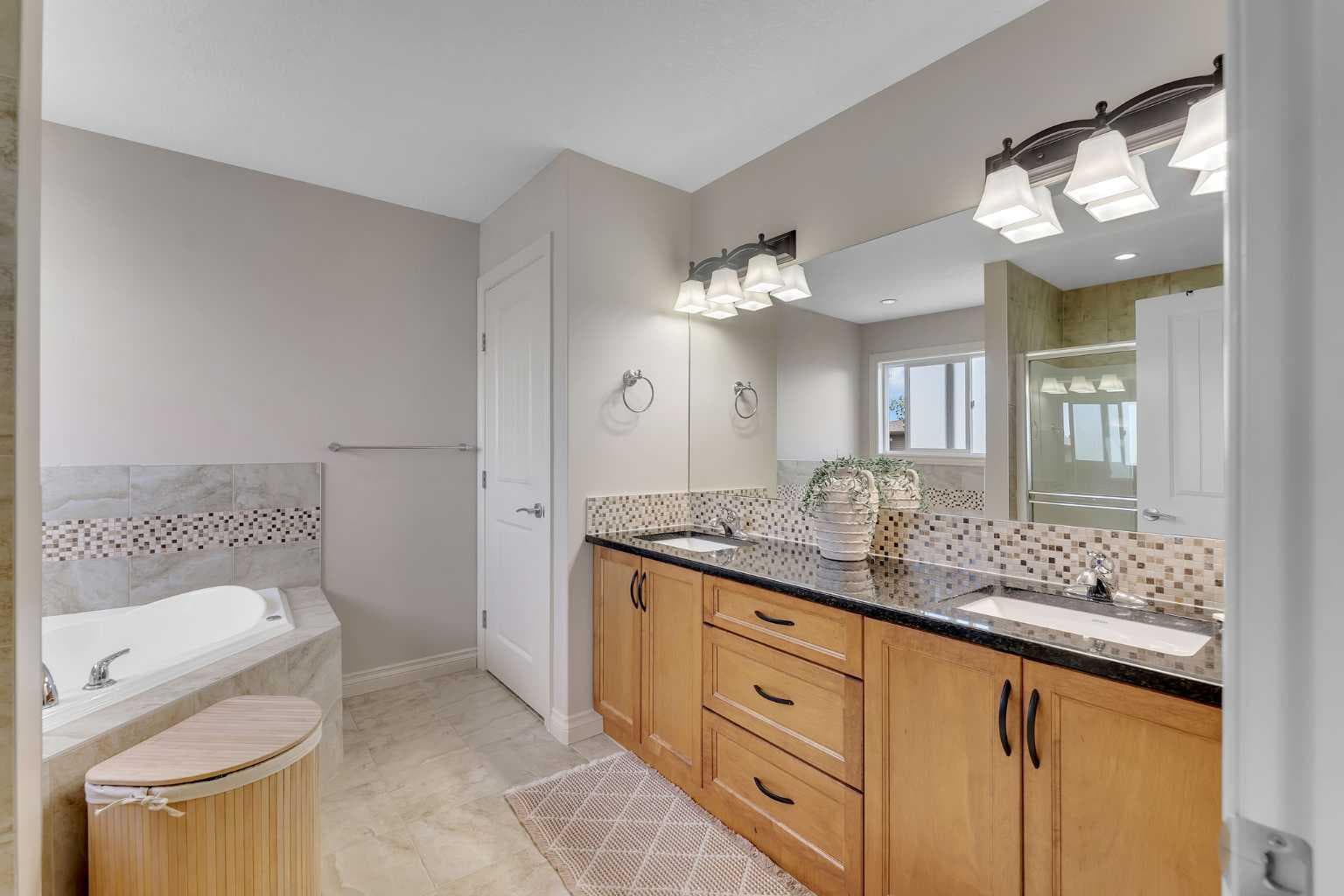 308 Kinniburgh Link 