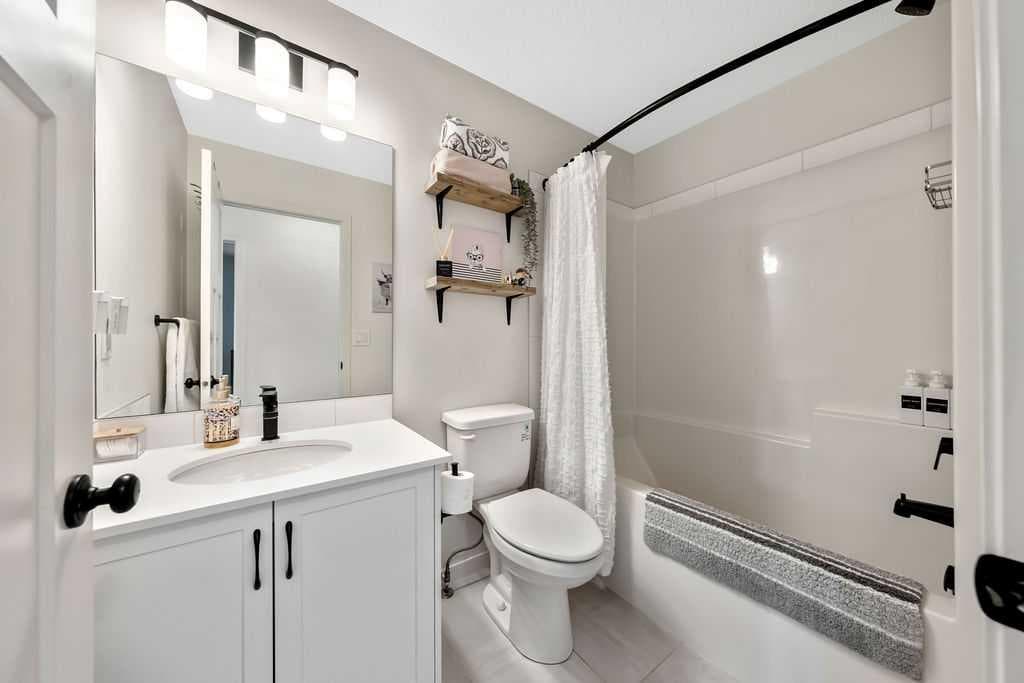 114 Seton Grove SE
