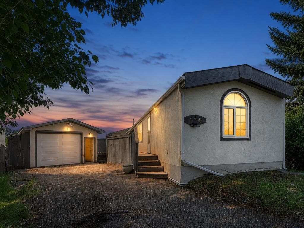 145 Spring Haven Mews SE