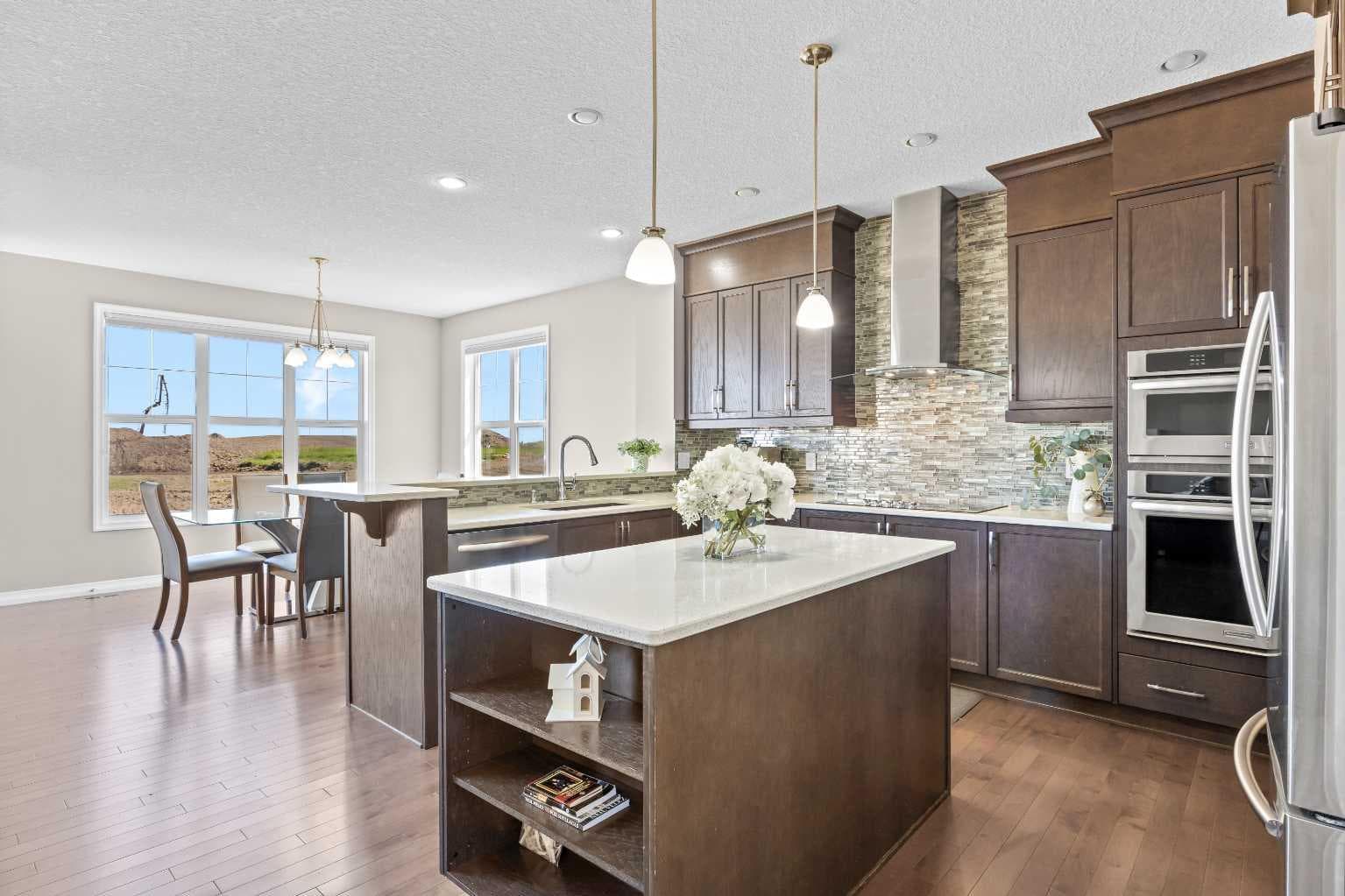 27 Mahogany Crescent SE
