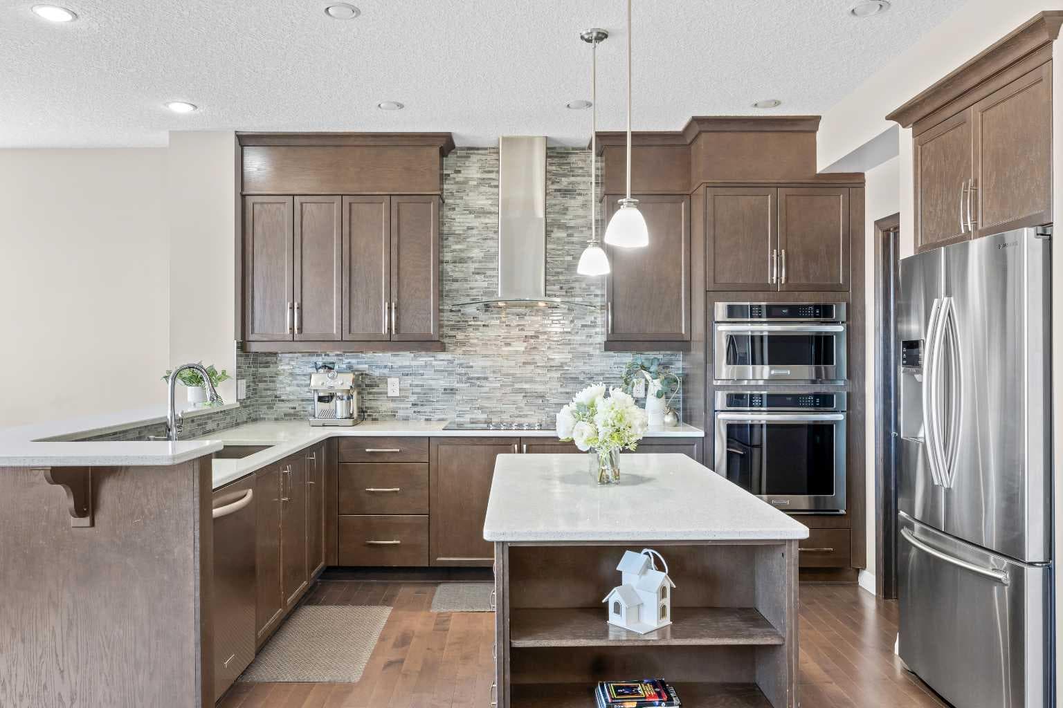 27 Mahogany Crescent SE