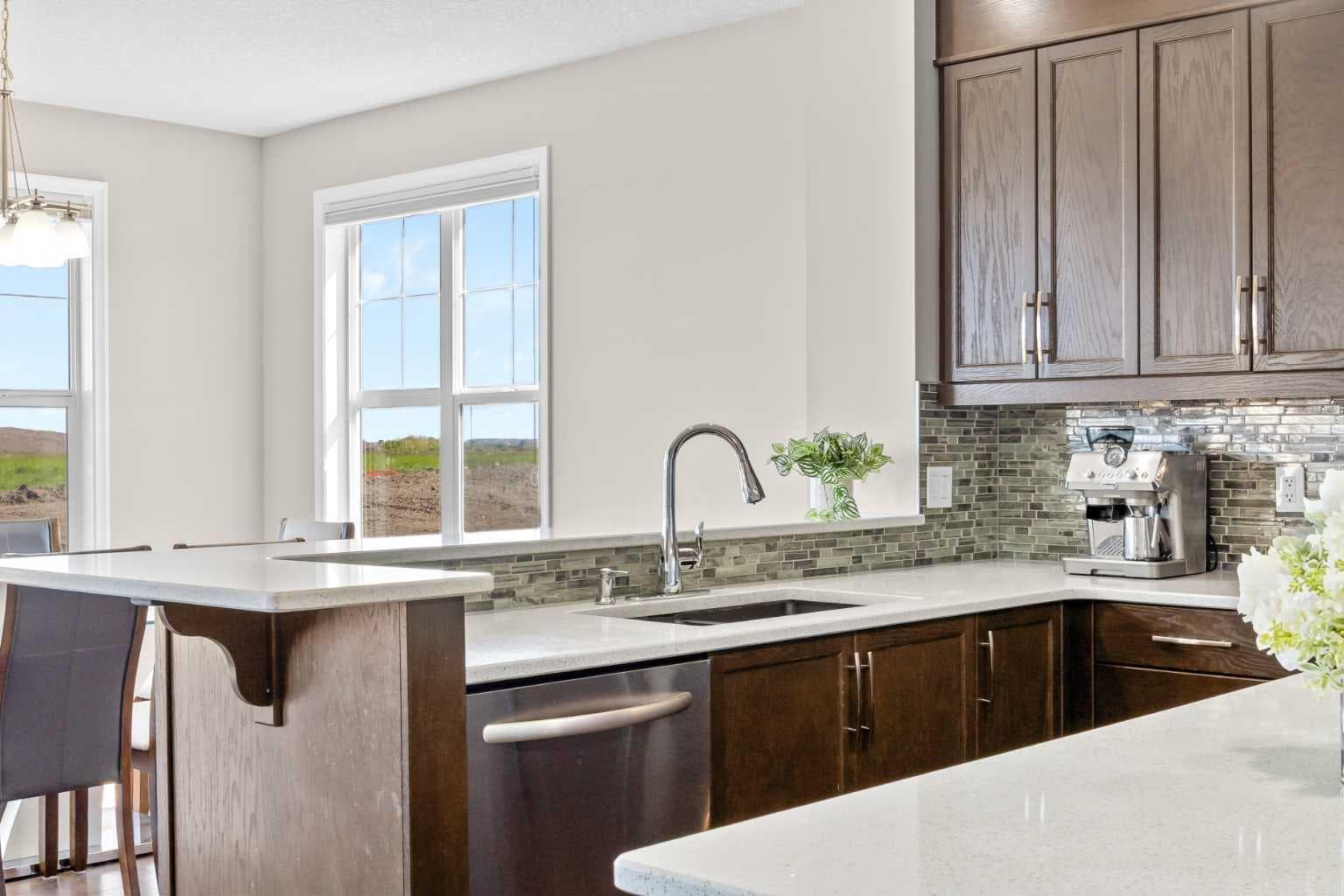 27 Mahogany Crescent SE