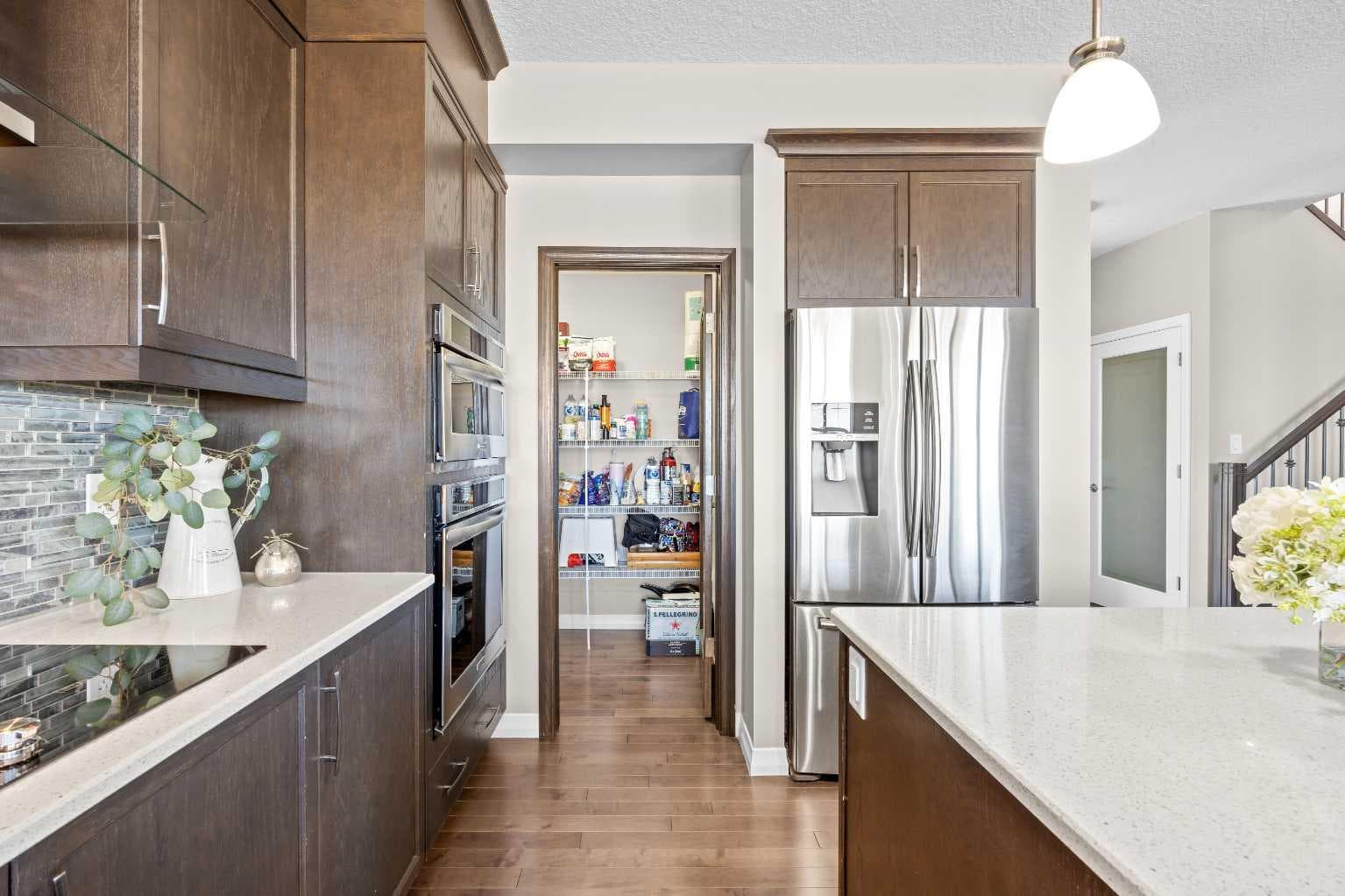 27 Mahogany Crescent SE