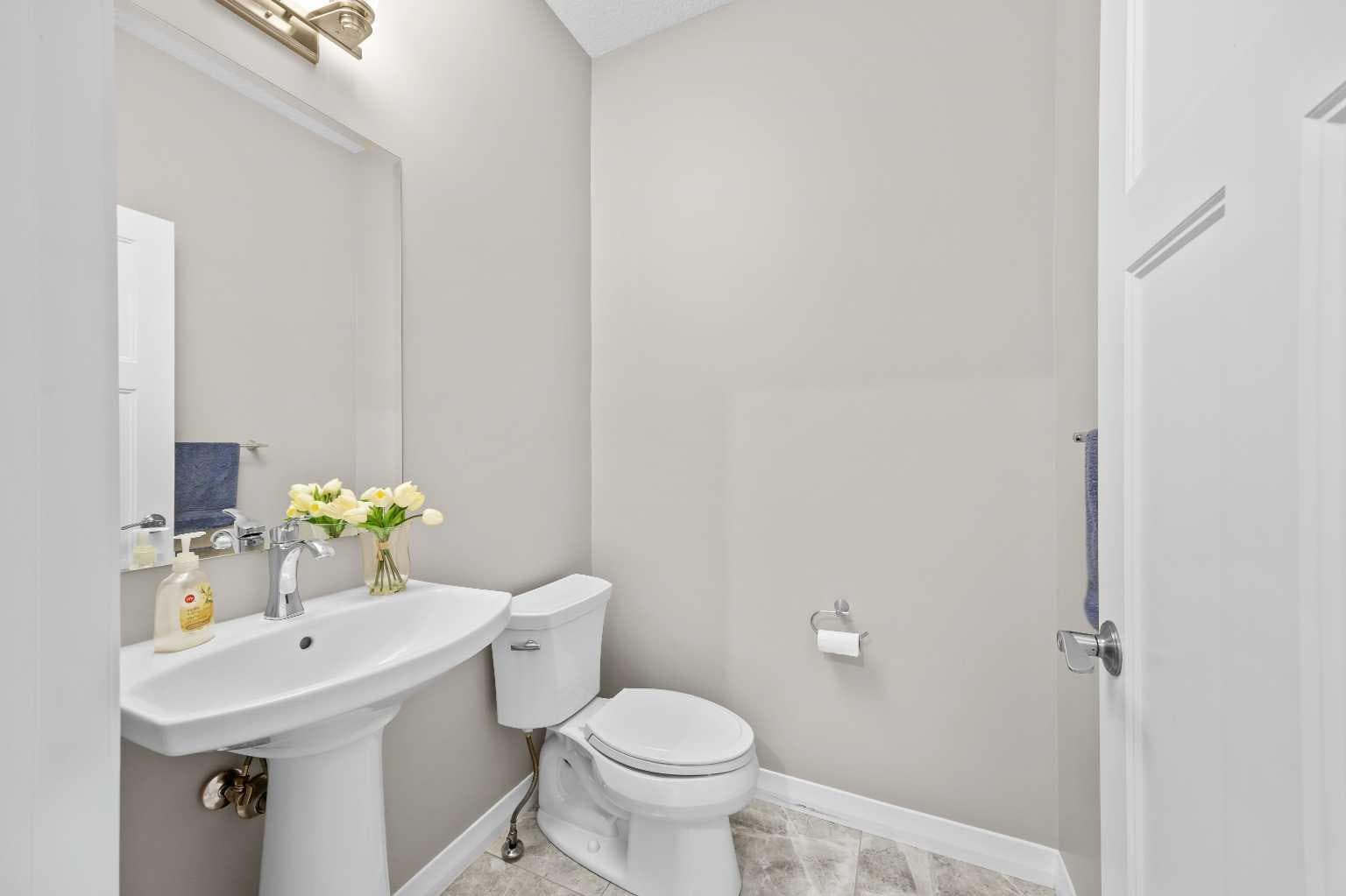 27 Mahogany Crescent SE
