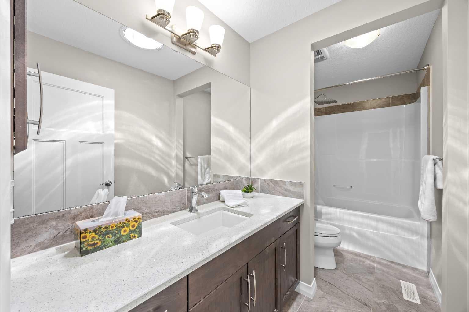 27 Mahogany Crescent SE