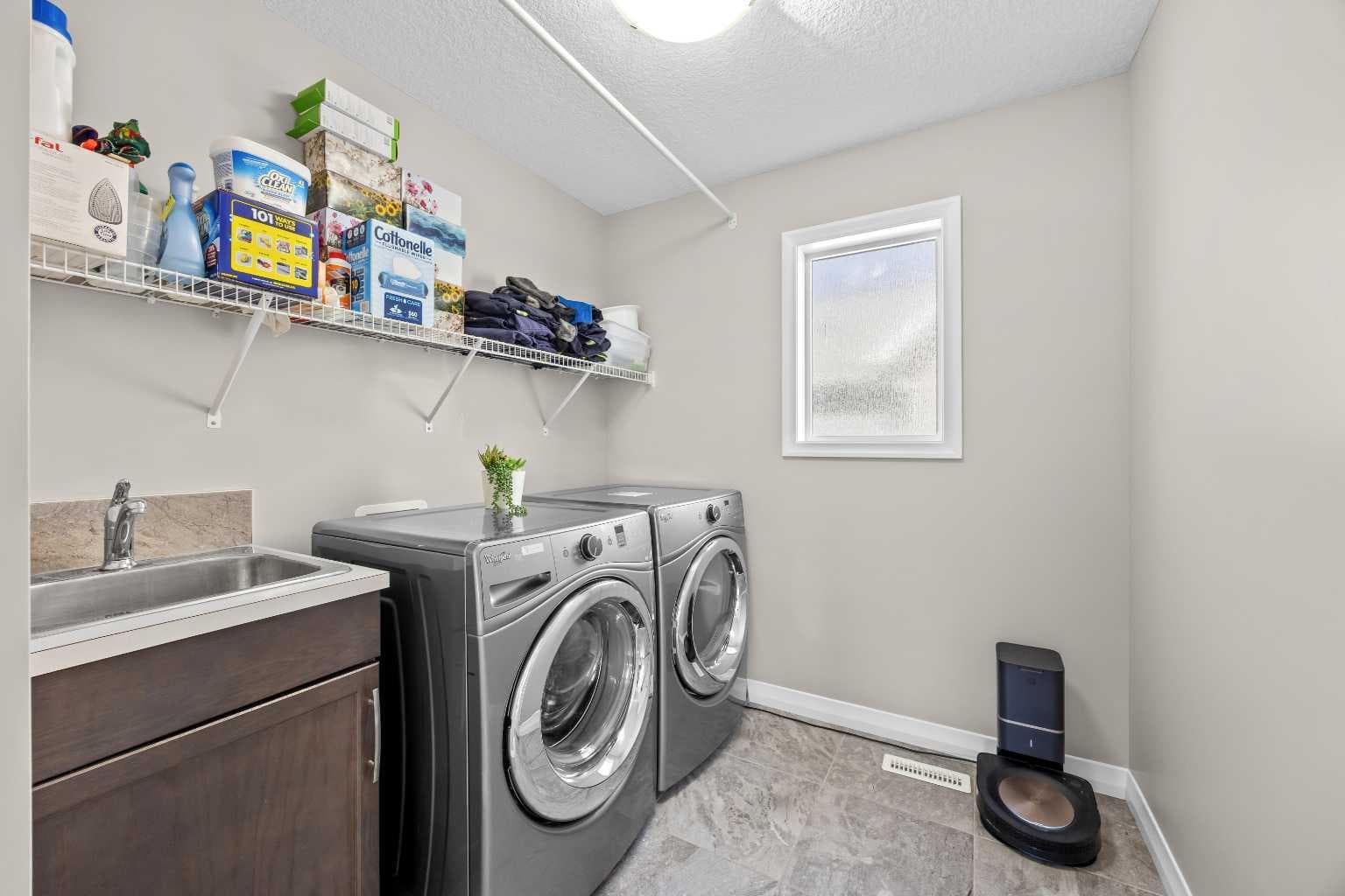 27 Mahogany Crescent SE