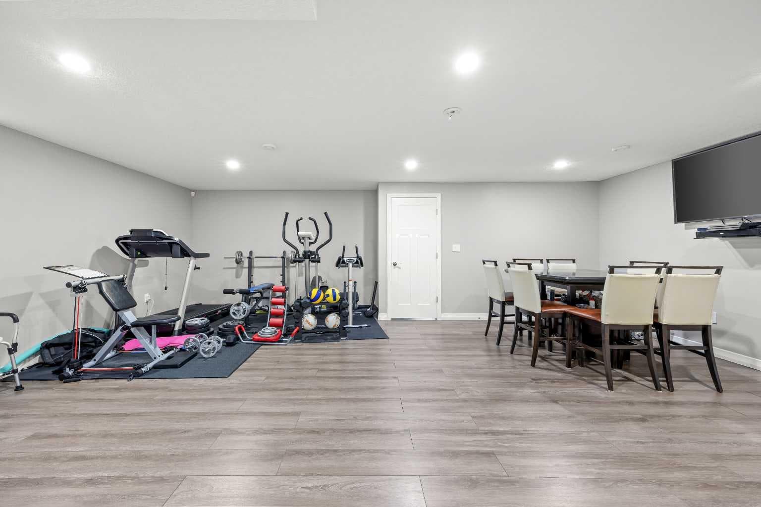 27 Mahogany Crescent SE