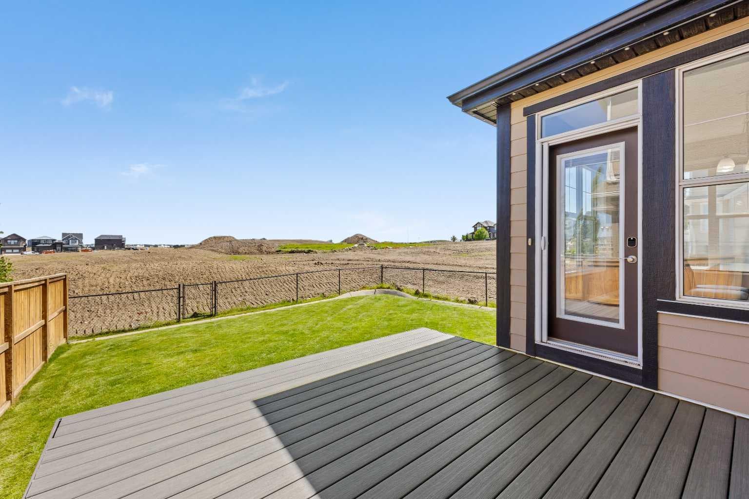 27 Mahogany Crescent SE