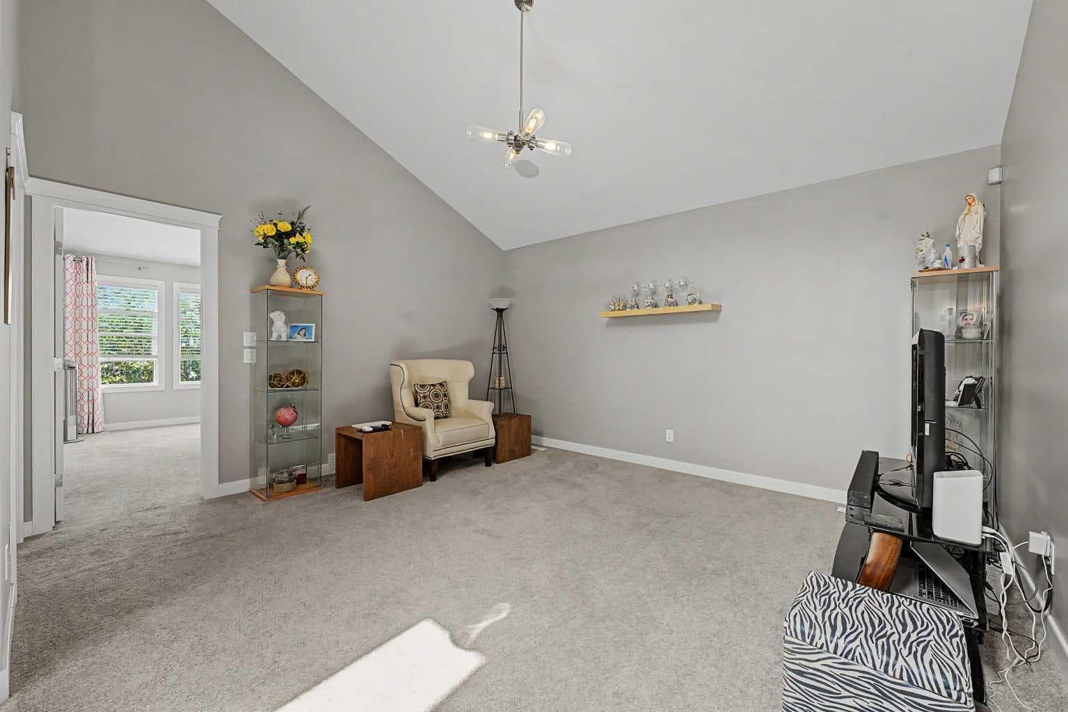 605 Nolan Hill Boulevard NW