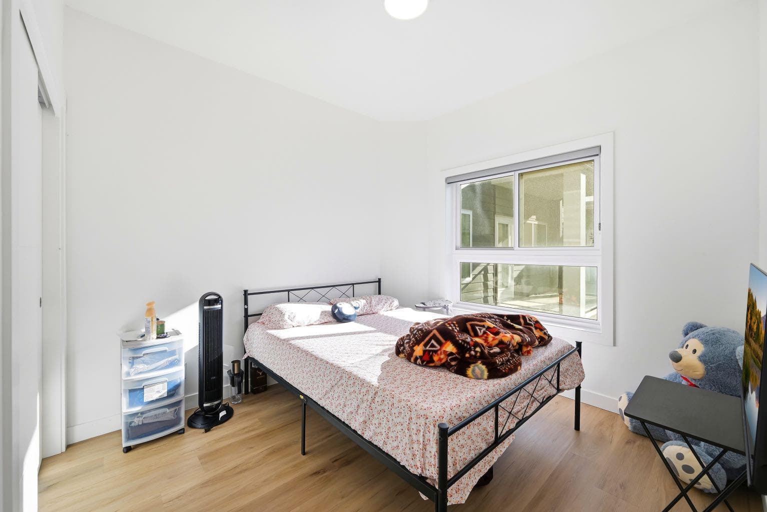 2216, 151 Skyview Bay NE