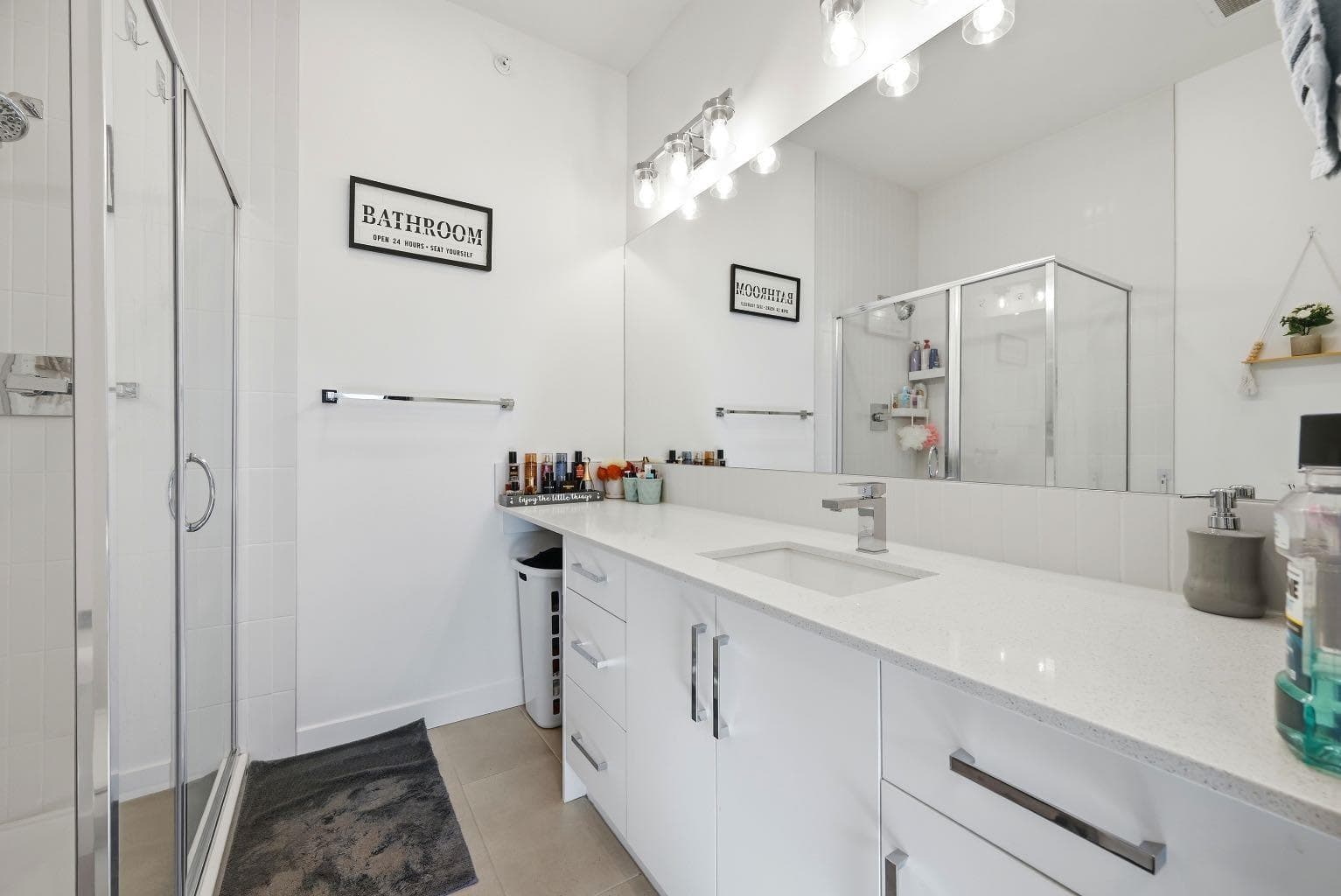 2216, 151 Skyview Bay NE