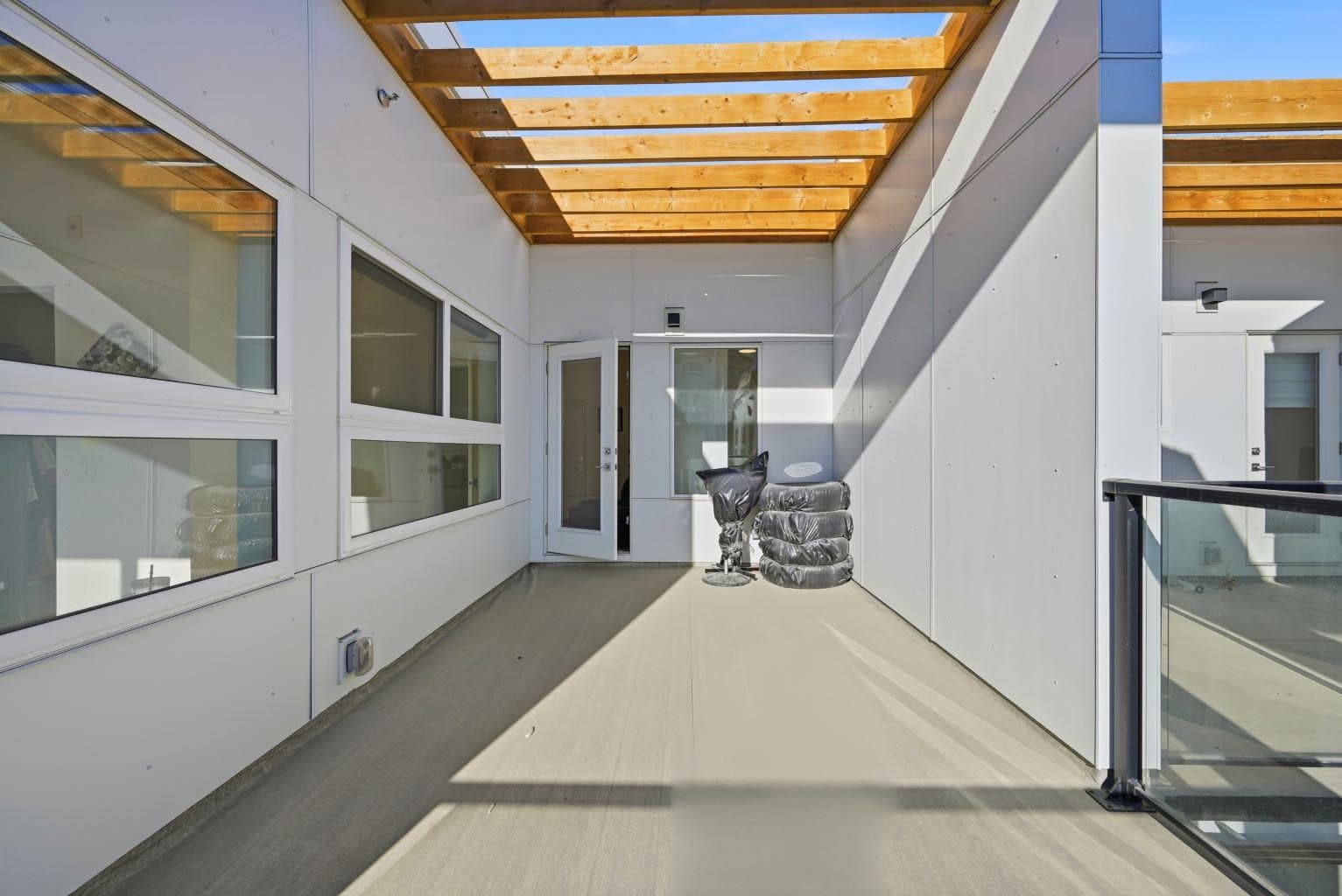 2216, 151 Skyview Bay NE