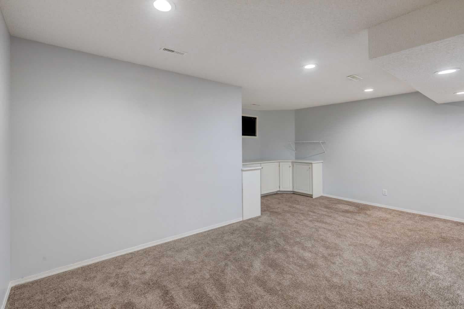215 Arbour Ridge Way NW