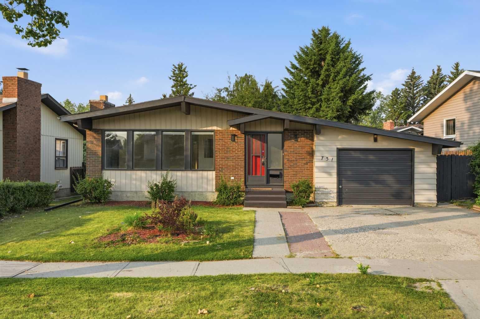 731 Queensland Drive SE