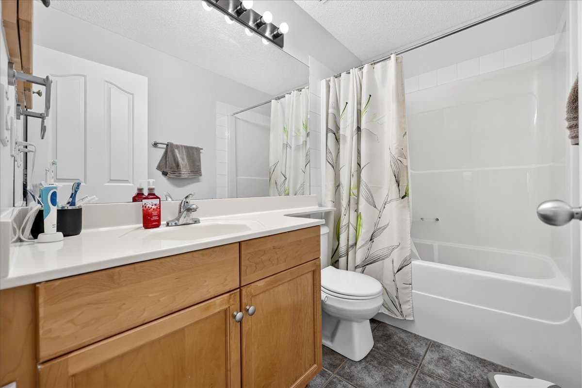 155 Tarington Green NE