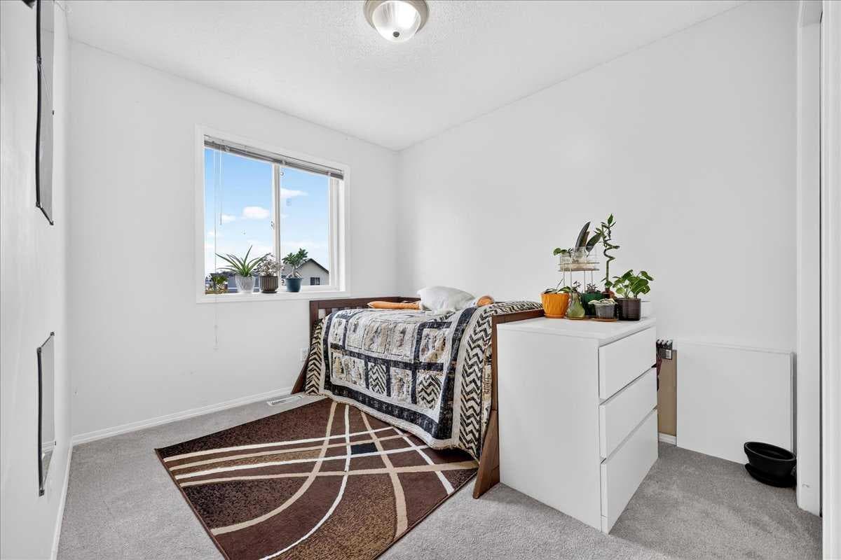 155 Tarington Green NE