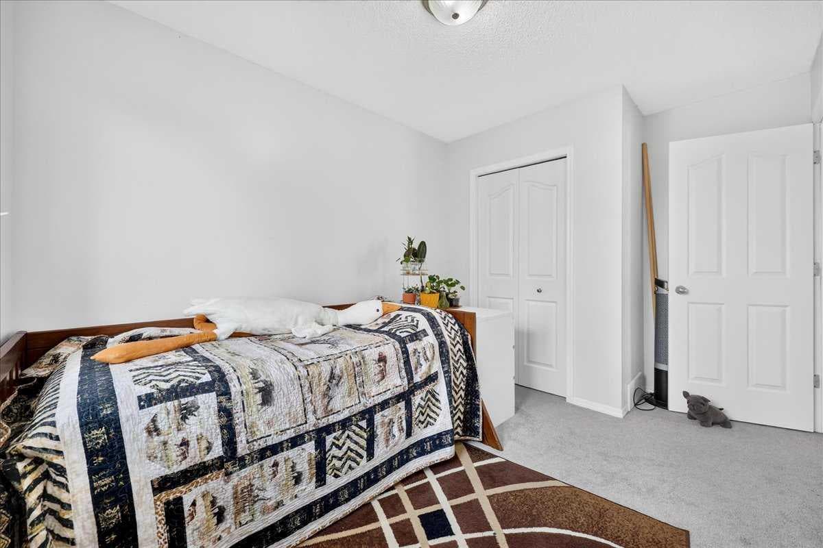 155 Tarington Green NE