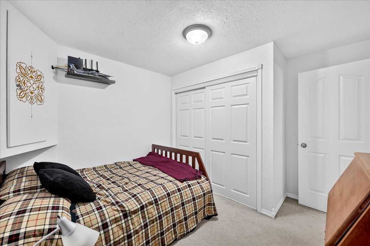 155 Tarington Green NE