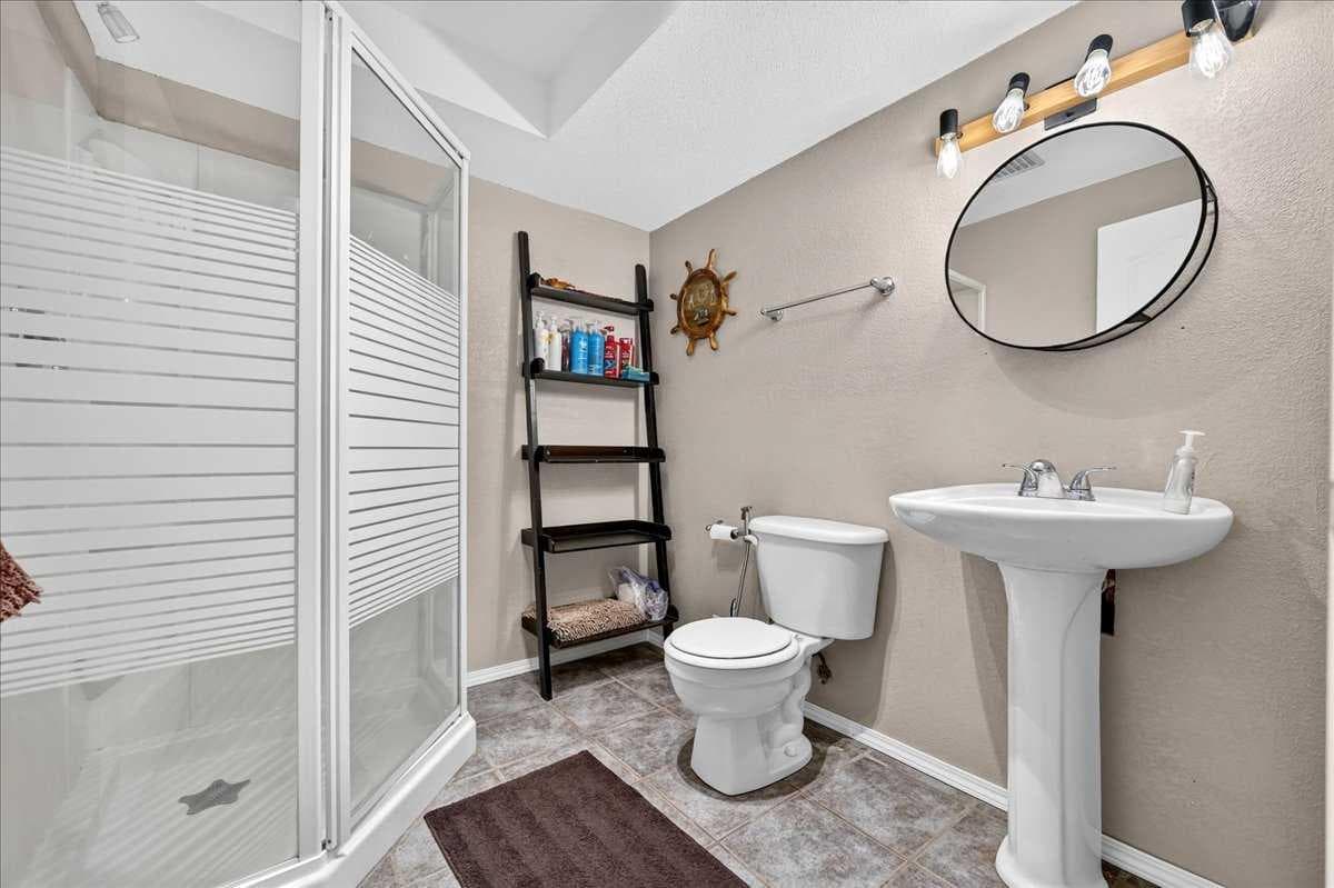 155 Tarington Green NE