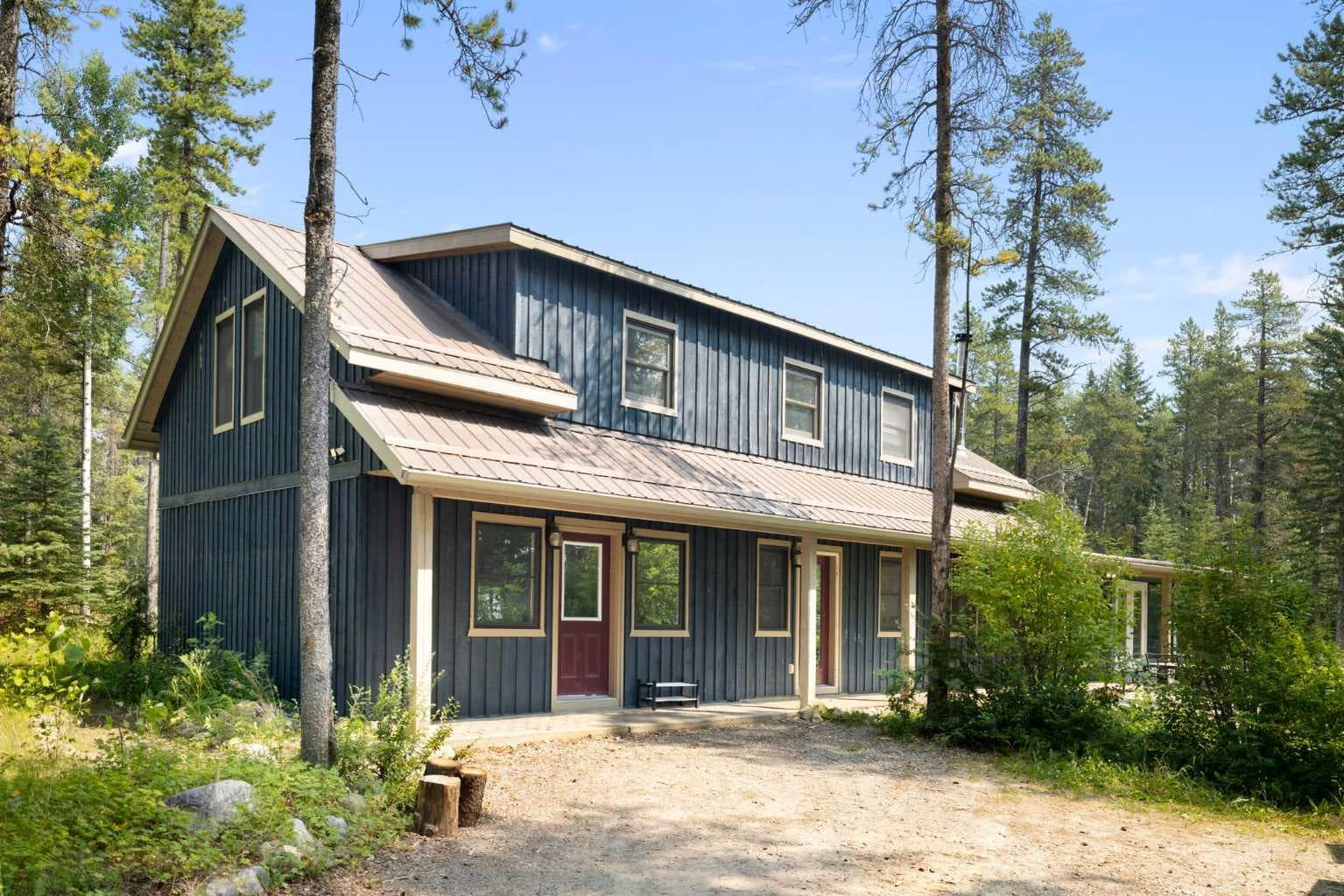 53161 Grand Valley Road 