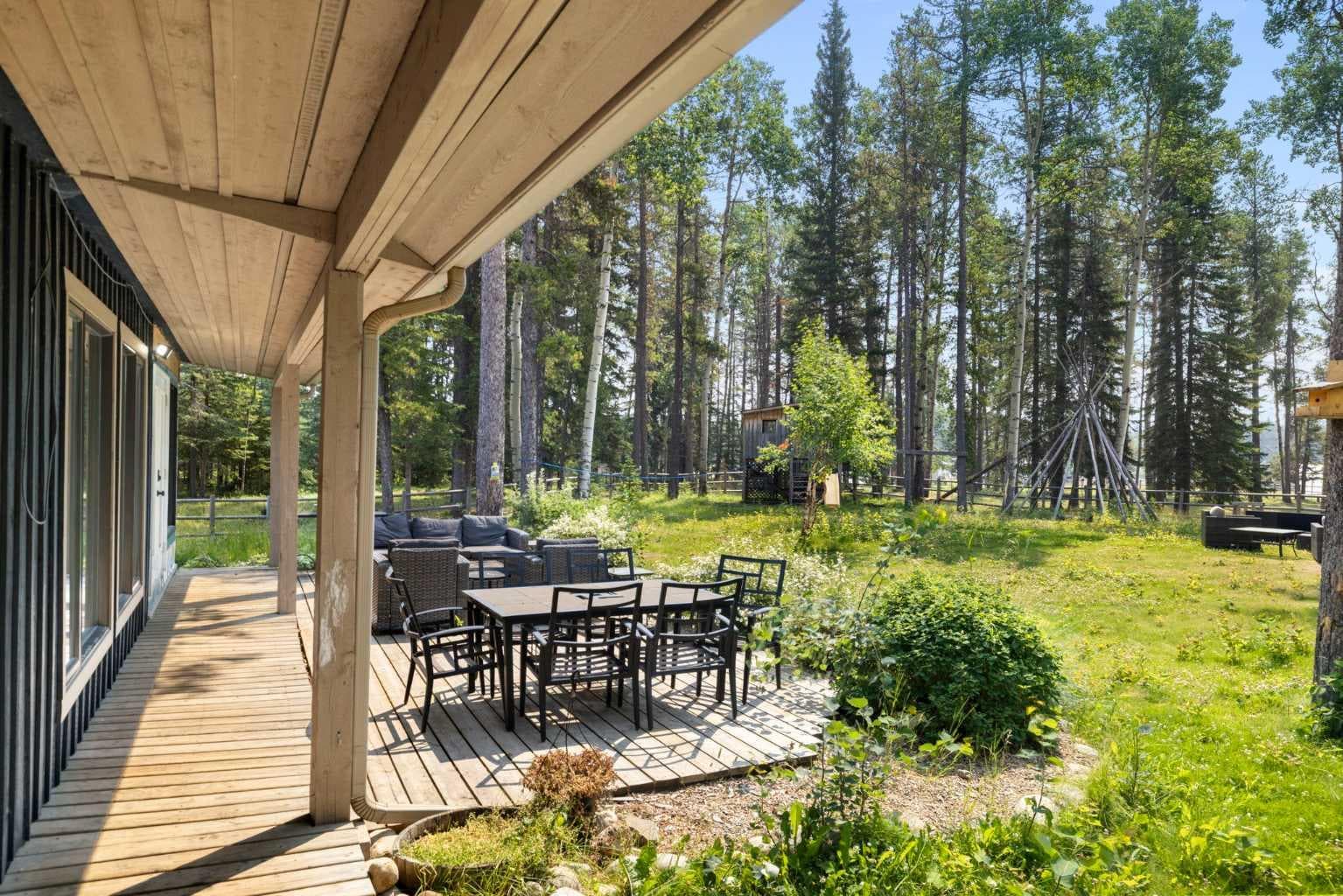 53161 Grand Valley Road 