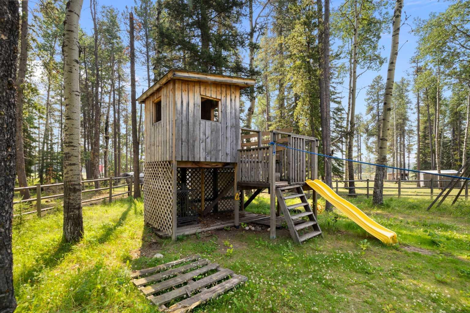 53161 Grand Valley Road 