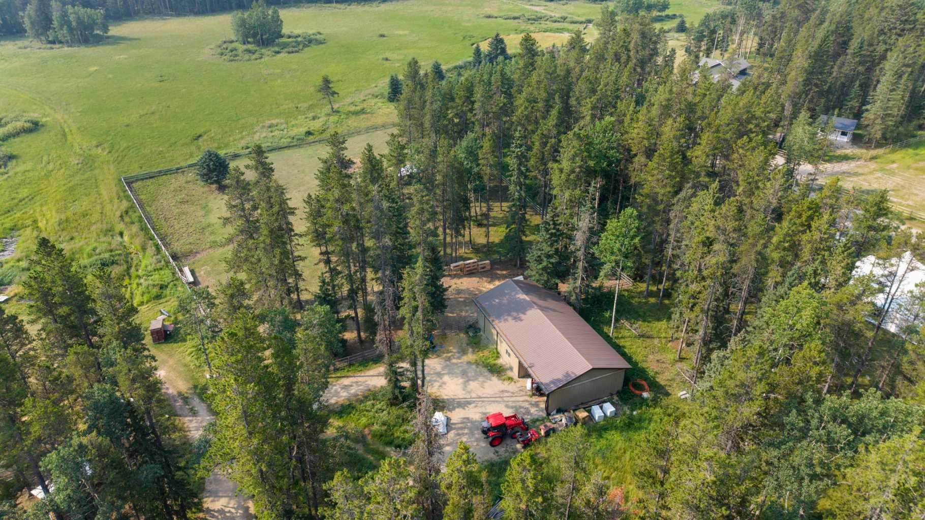 53161 Grand Valley Road 