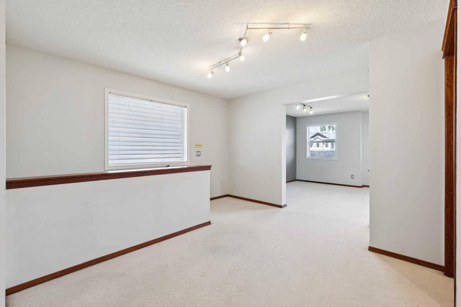 172 Kincora Drive NW