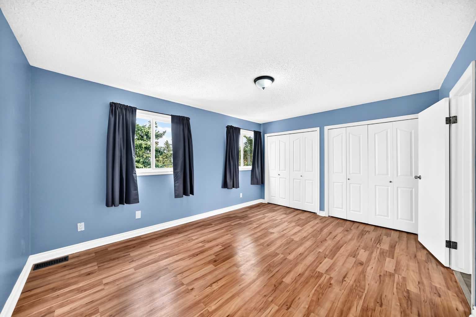 315 Georgian Villas NE
