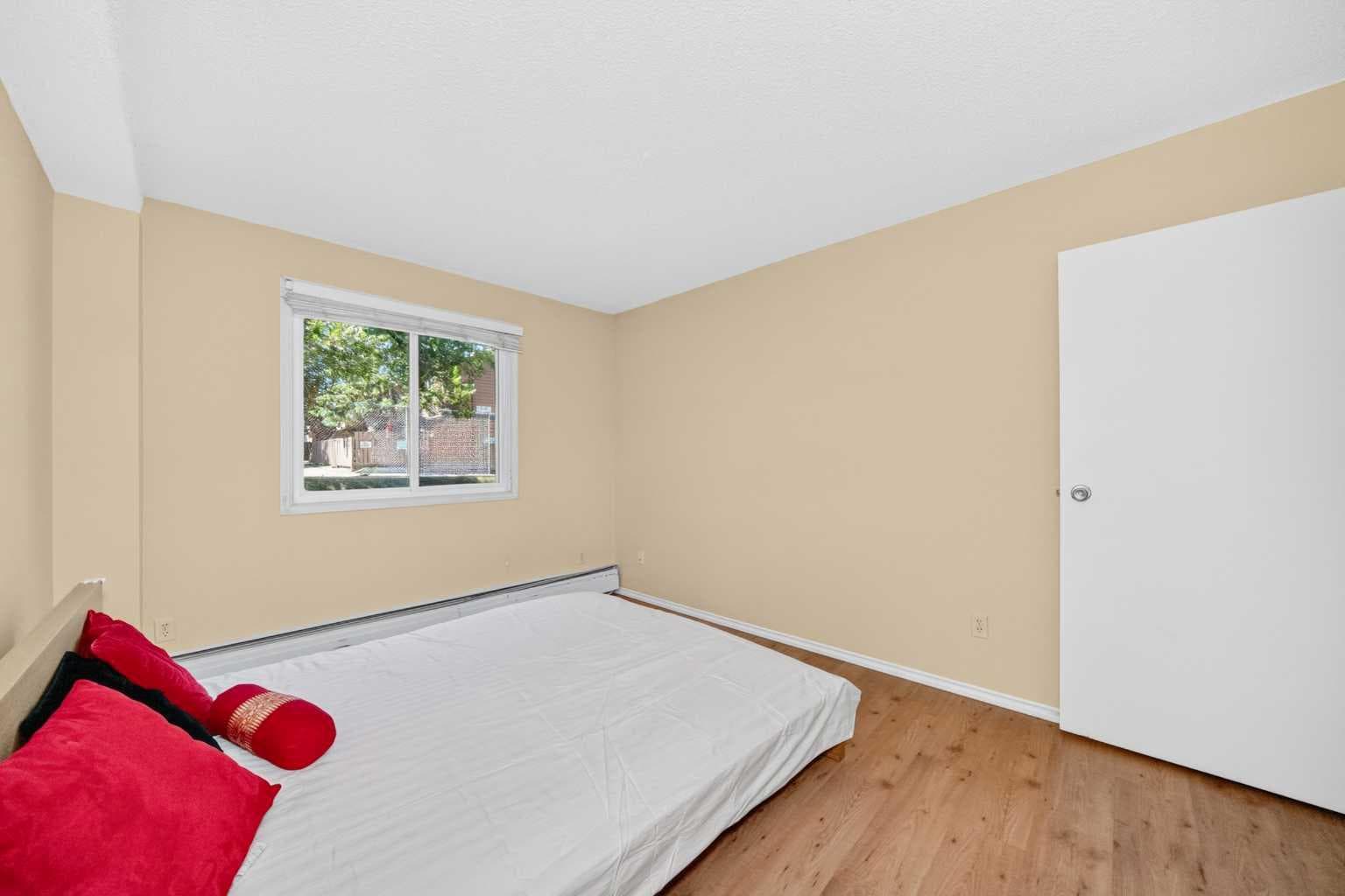 9106, 315 Southampton Drive SW