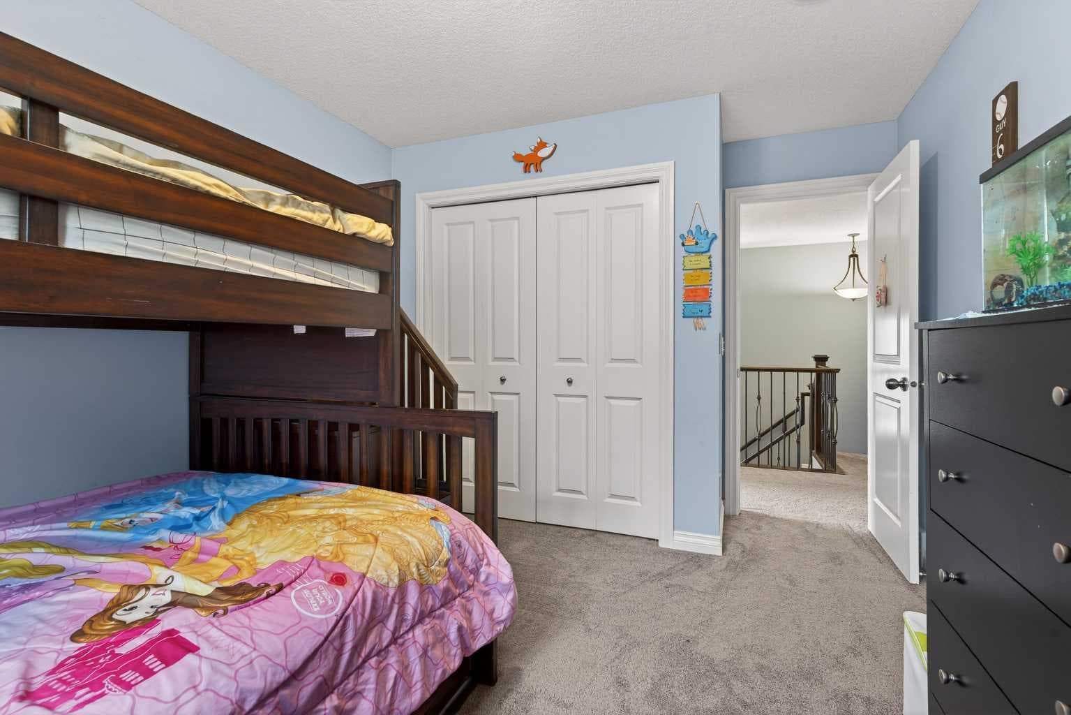 159 Sherwood Crescent NW