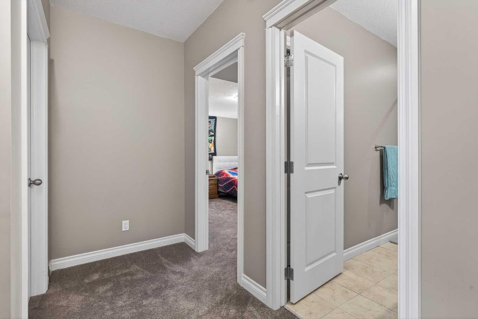 159 Sherwood Crescent NW