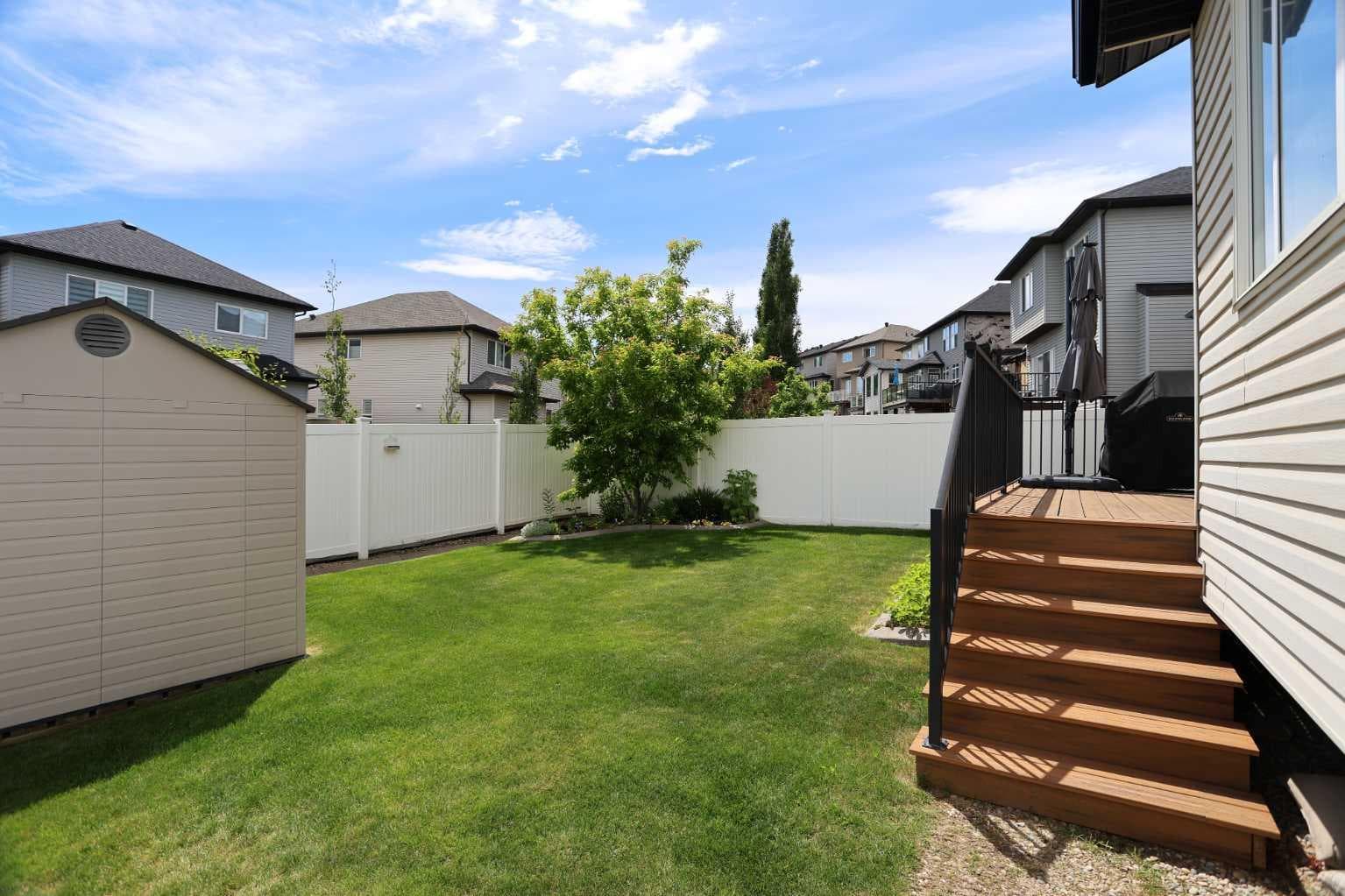 159 Sherwood Crescent NW