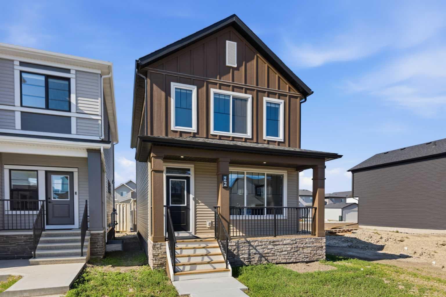 22 Chinook Winds Court SW
