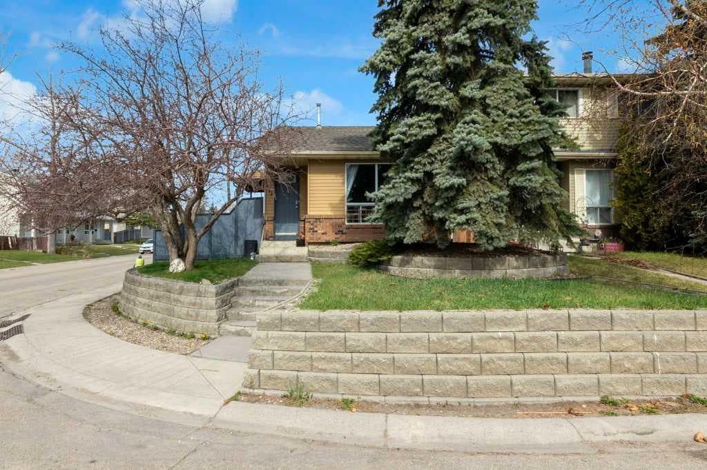 171 Erin Mount Place SE