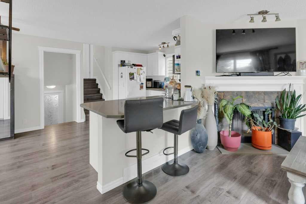 171 Erin Mount Place SE