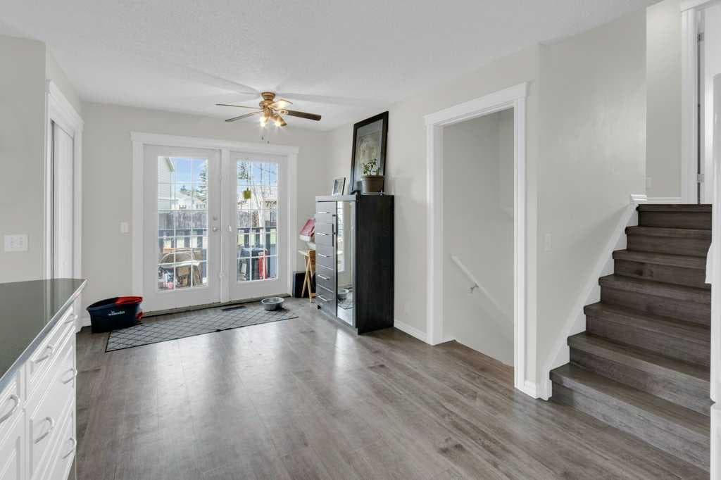 171 Erin Mount Place SE