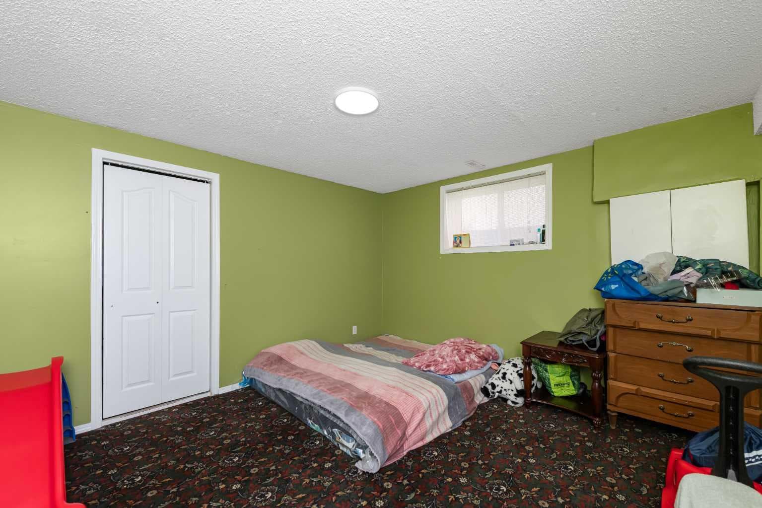 210 Taracove Landing NE